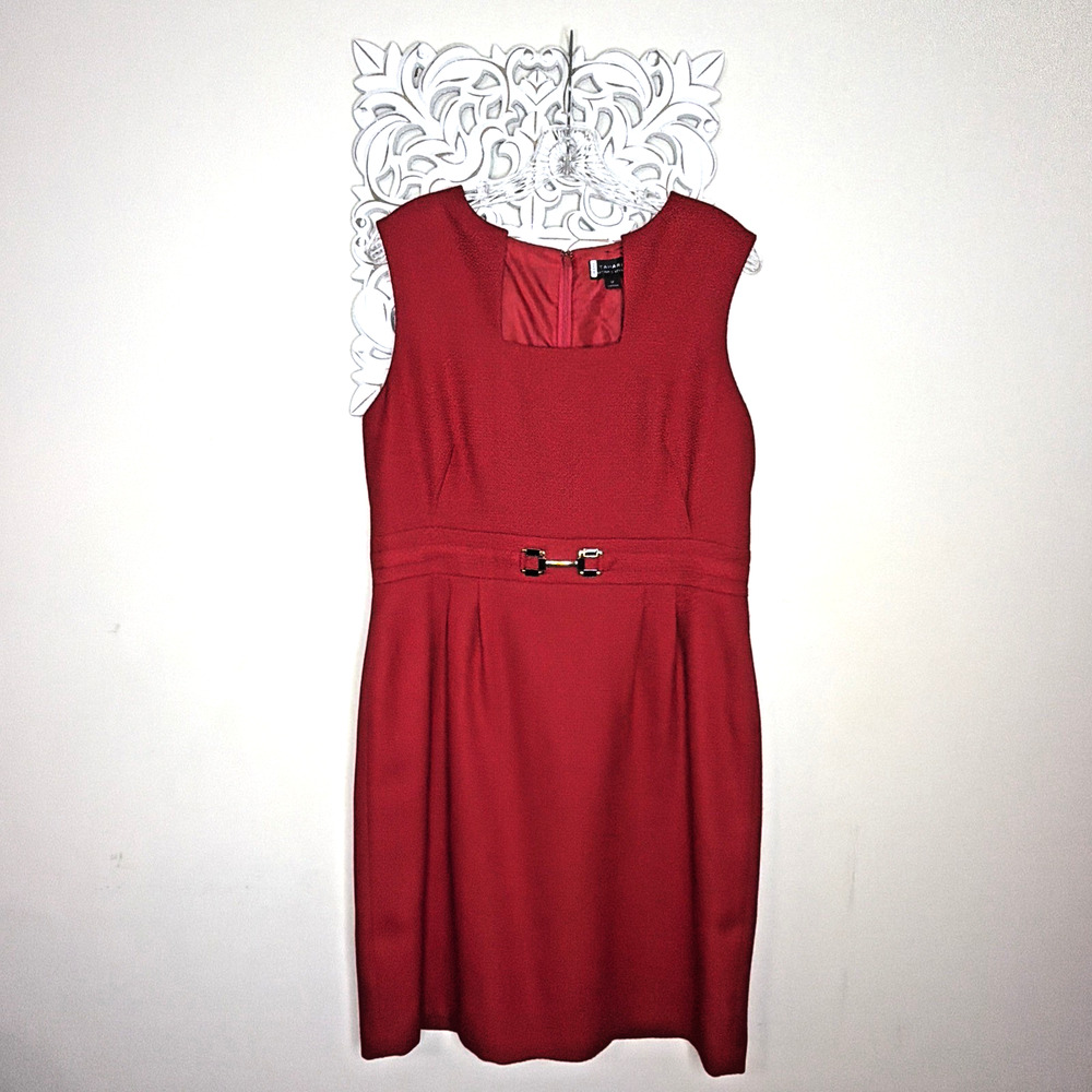 TAHARI Women's size 12 DRESS A-Line Sleeveless Square Neck Lined Faux Buckle RED